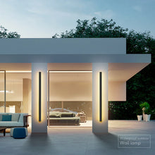 Waterproof outdoor wall lamp